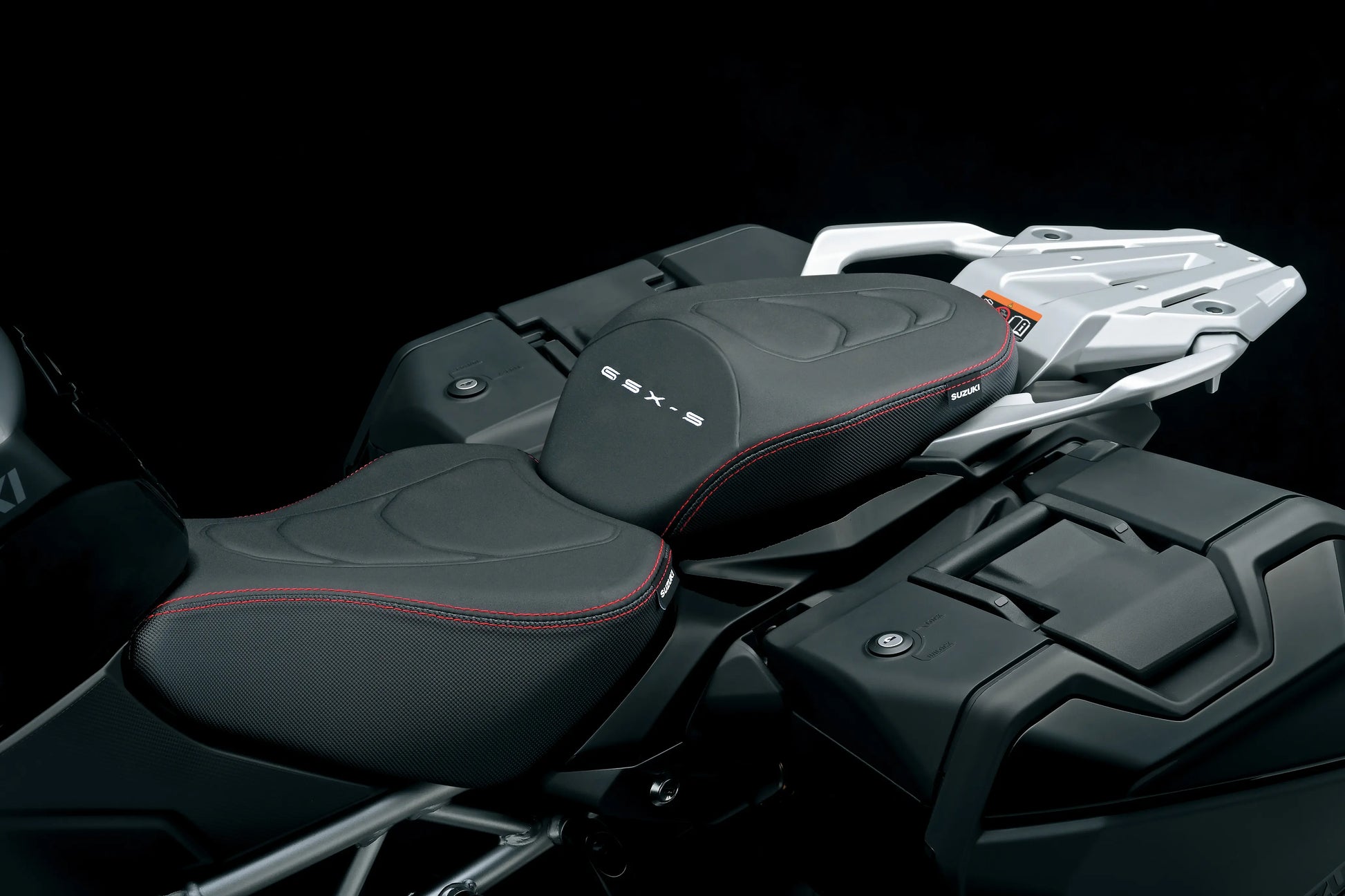 Luxe buddyseat set GSX-S1000GX/GT