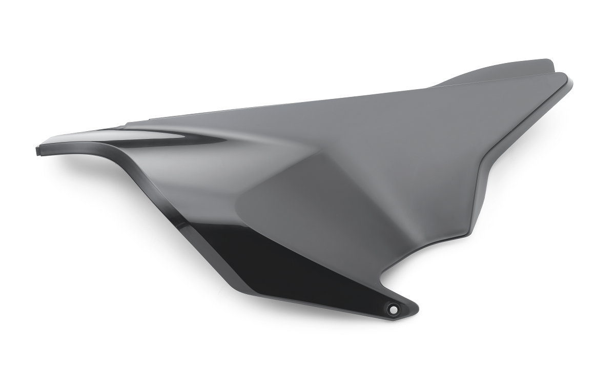 Rear fairing