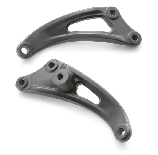 Engine brace set